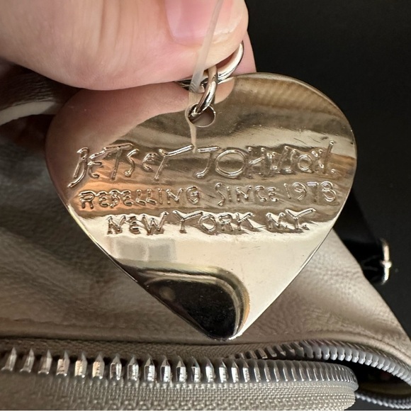 🆕 Betsey Johnson Hearts Backpack Quilted Small Bisque Beige NWT Other - Picture 7 of 8